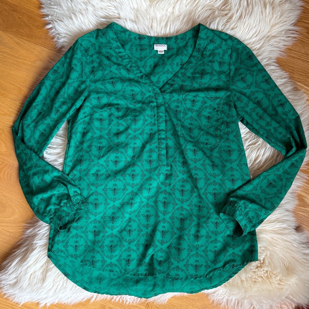 Green Bee Patterned Women's Merona Top - Picture 1 of 3